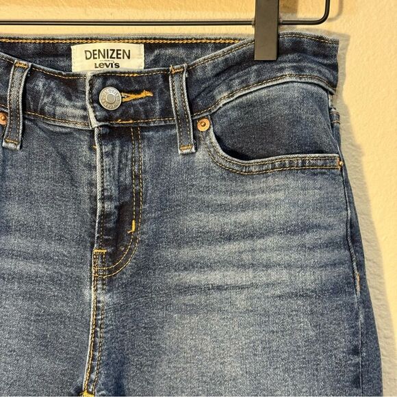 Denizen from Levi's Dark Blue Mid Rise Boyfriend Distressed Crop Jeans Women 2. - Picture 5 of 15